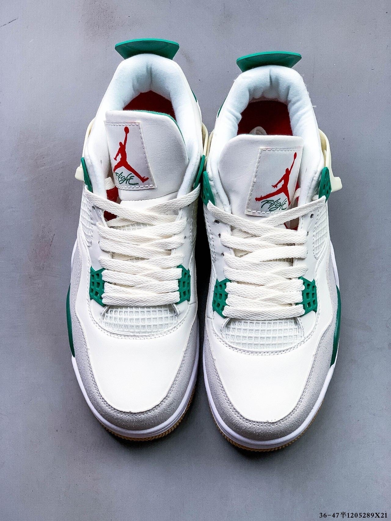 Air Jordan 4 Retro SB Pine Green